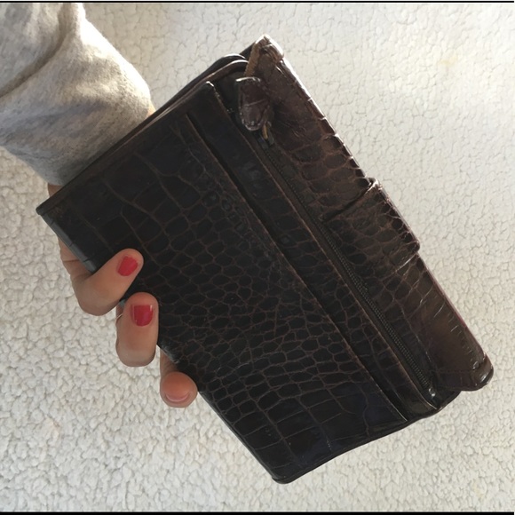 Brighton leather wallet. - Picture 3 of 7